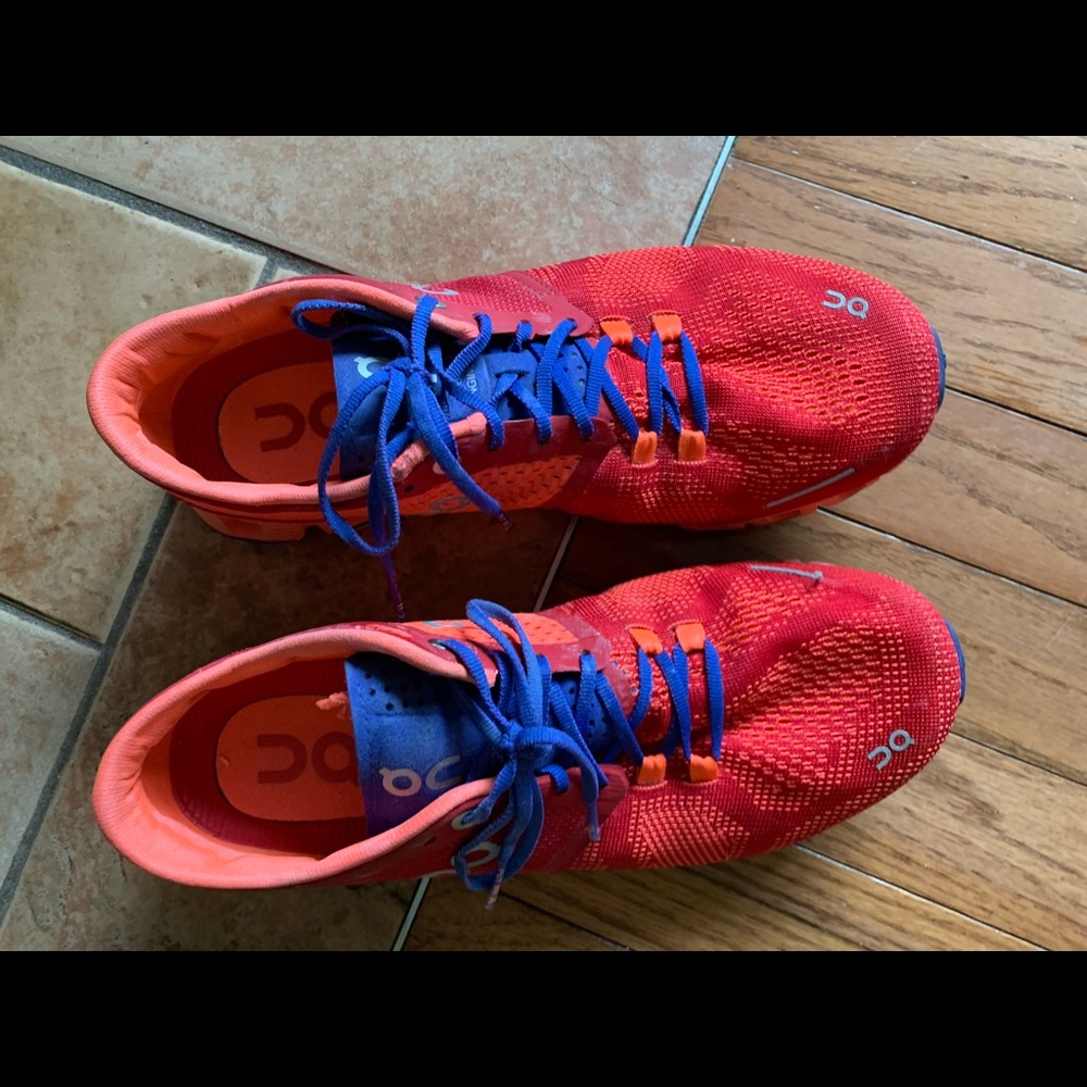 CloudFlow women’s running shoe